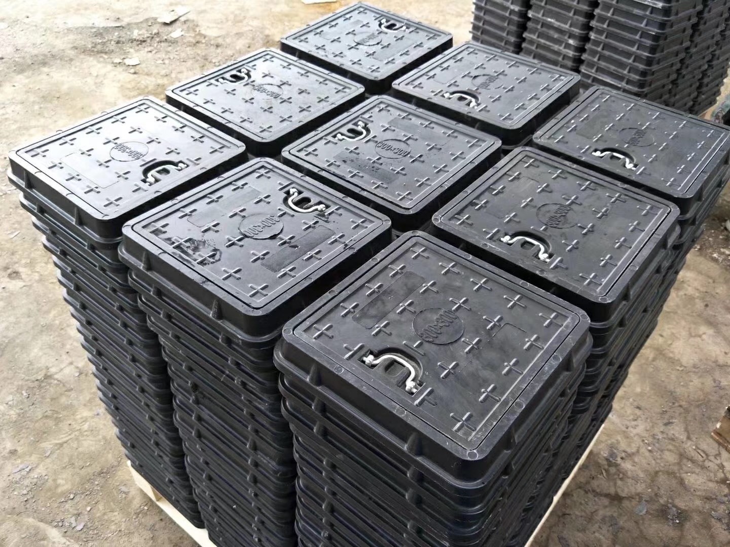 Composite Plastic Manhole Covers